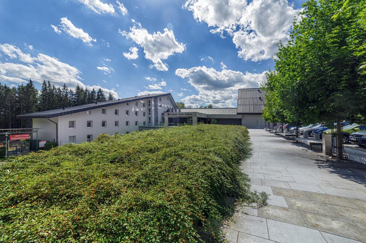 Hotel Jezerka Sec Exterior photo